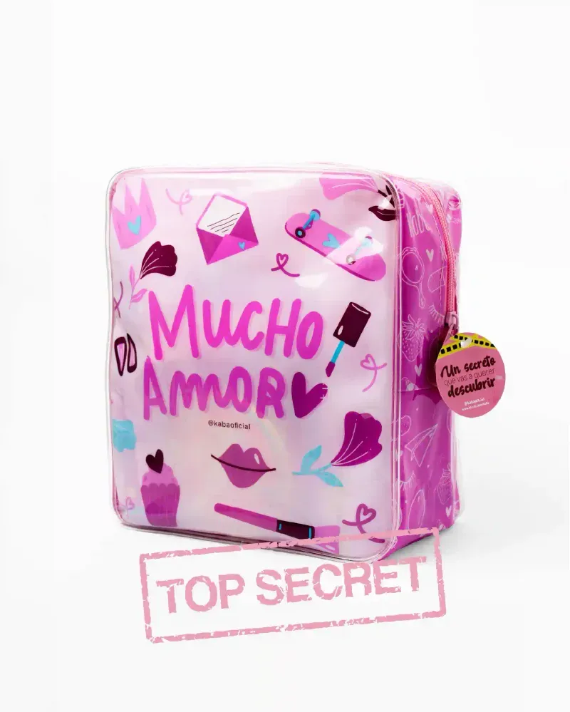 Cosmetiquera sorpresa Dream Bag Edición Limitada en fondo blanco con productos Full Size